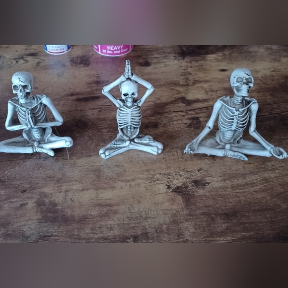 Yoga Halloween Decorative Ceramic Skeleton Poses 3pk - Picture 3 of 3